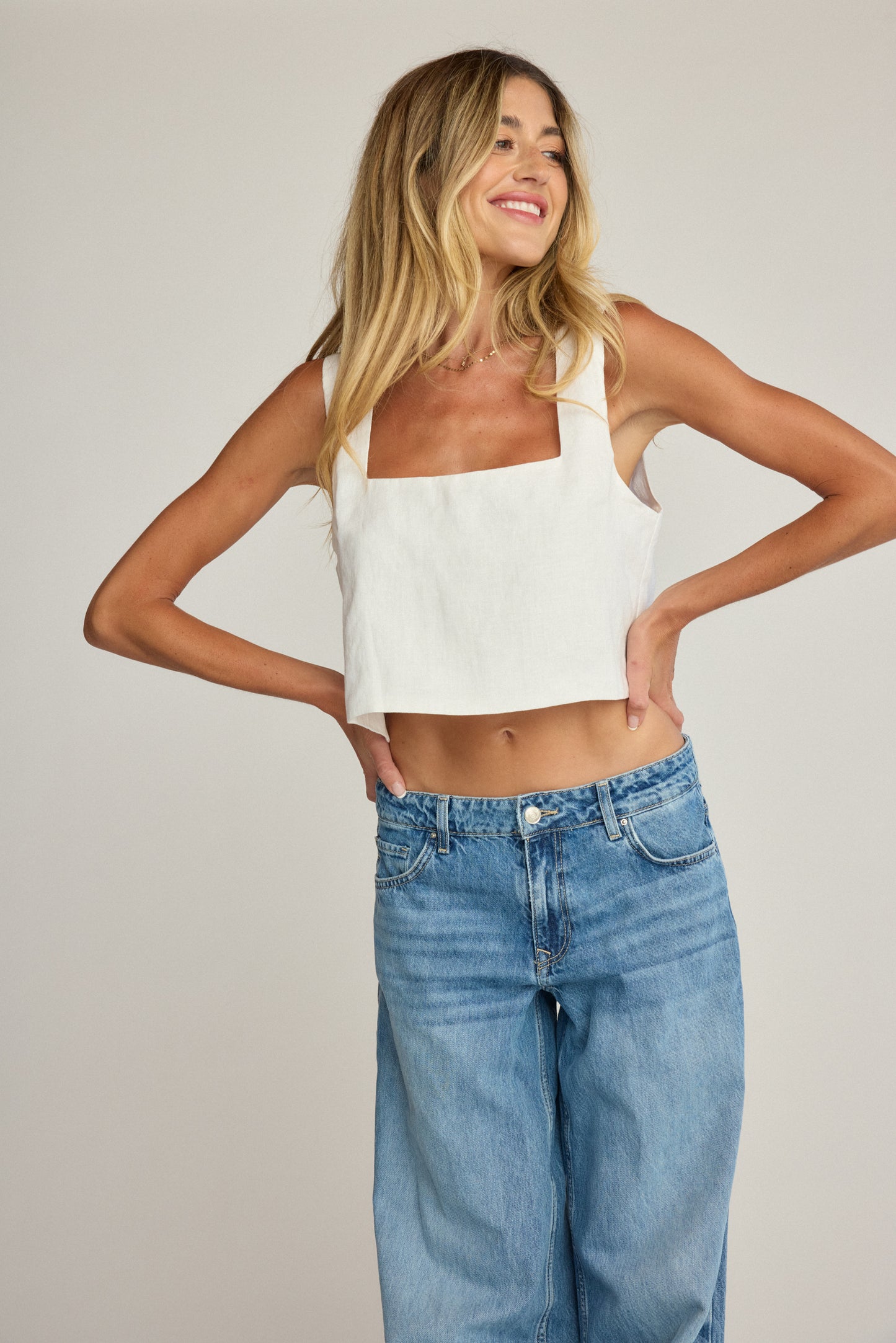 Dahlia Linen Top - White