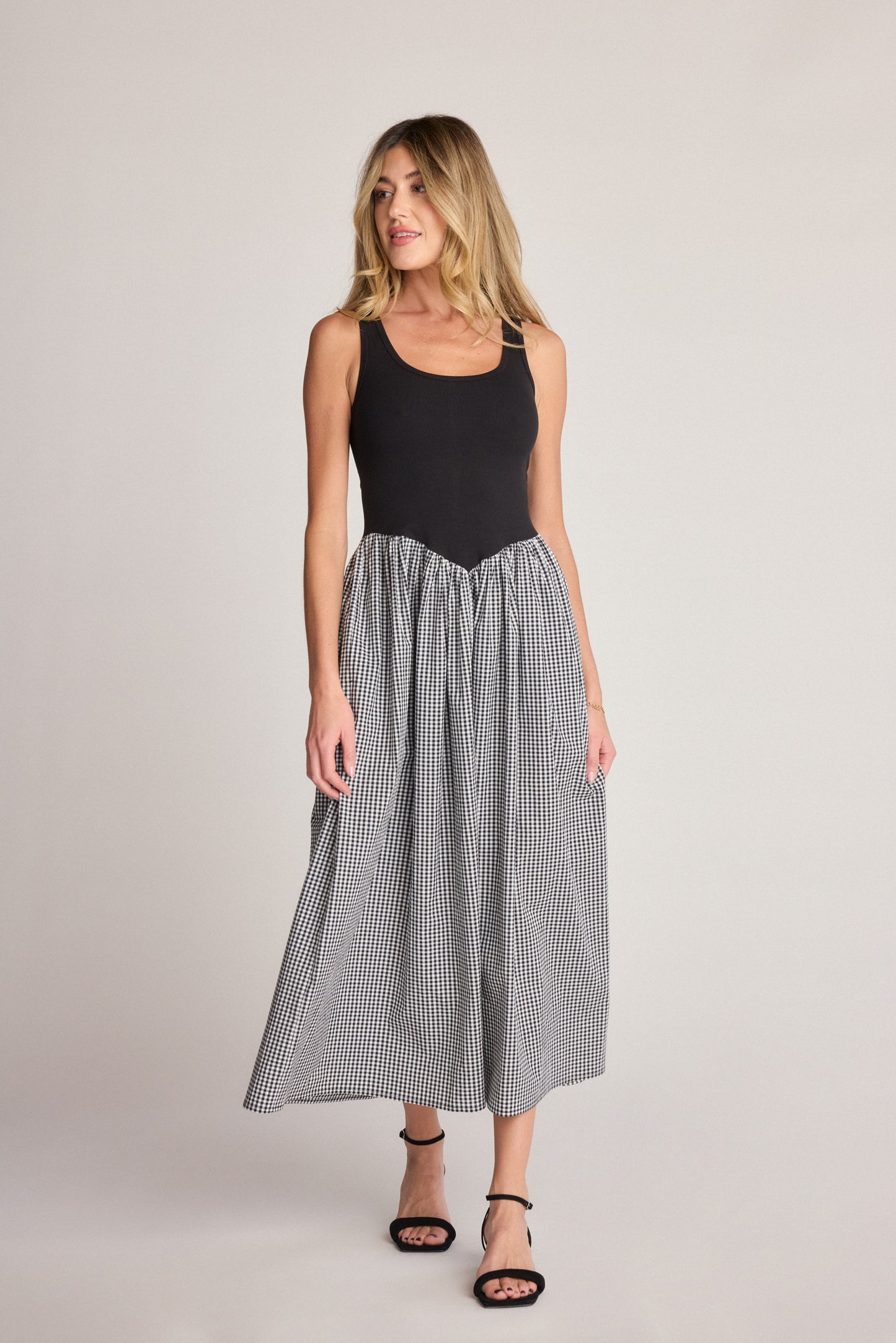 Anouk Dress