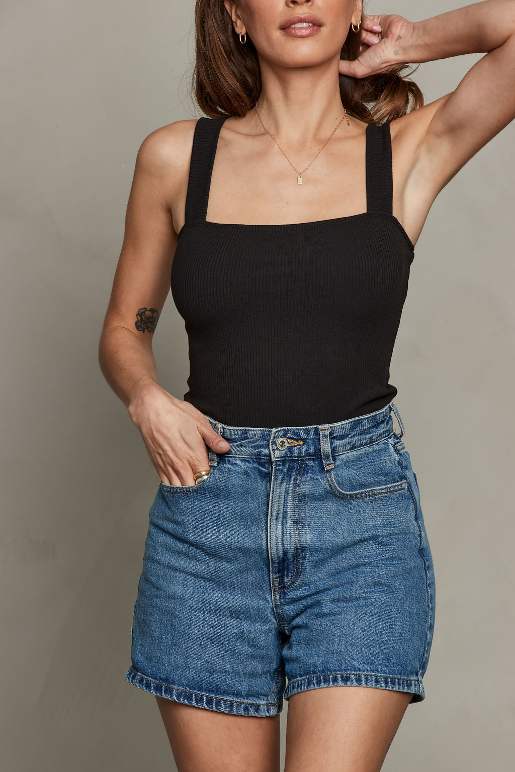 Aura Rib Tank Top - Black