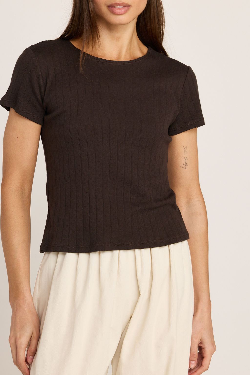 Elise Pointelle Tee - Chocolate