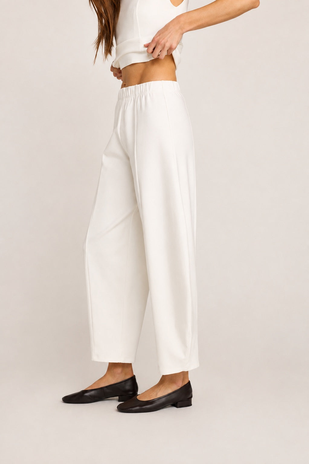 Lara Ponte Barrel Pant - White